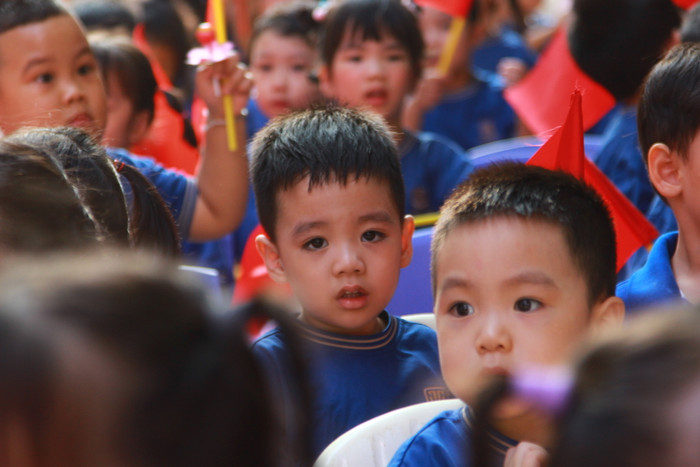 Ánh mắt thơ ngây của các bé lớp mẫu giáo. khai-giang-nam-hoc-2024-2025-he-thong-giao-duc-ly-thai-to (4).JPG