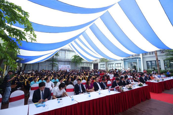 Toàn cảnh buổi lễ Toàn cảnh.JPG