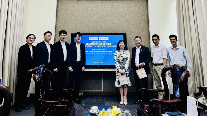 Trường Đại học Nguyễn Tất Thành gặp mặt và trao đổi với Công ty TNHH LG Innotek Việt Nam nhằm mở rộng cơ hội hợp tác, việc làm, nâng cao kiến thức cũng như kỹ năng nghề nghiệp cho sinh viên trong lĩnh vực Kỹ thuật - Công nghệ. Ảnh website nhà trường Trường Đại học Nguyễn Tất Thành.jpeg