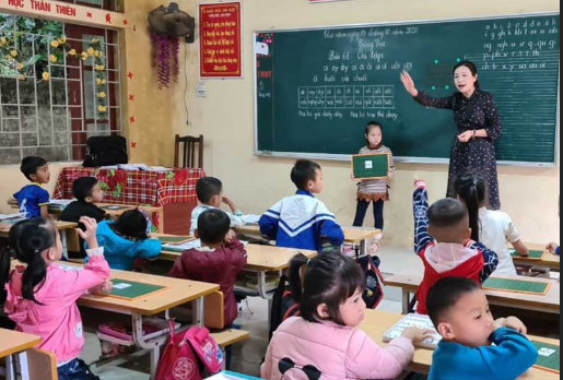 Hình ảnh minh họa. (Ảnh: Báo Hòa Bình) thieu-giao-vien.png