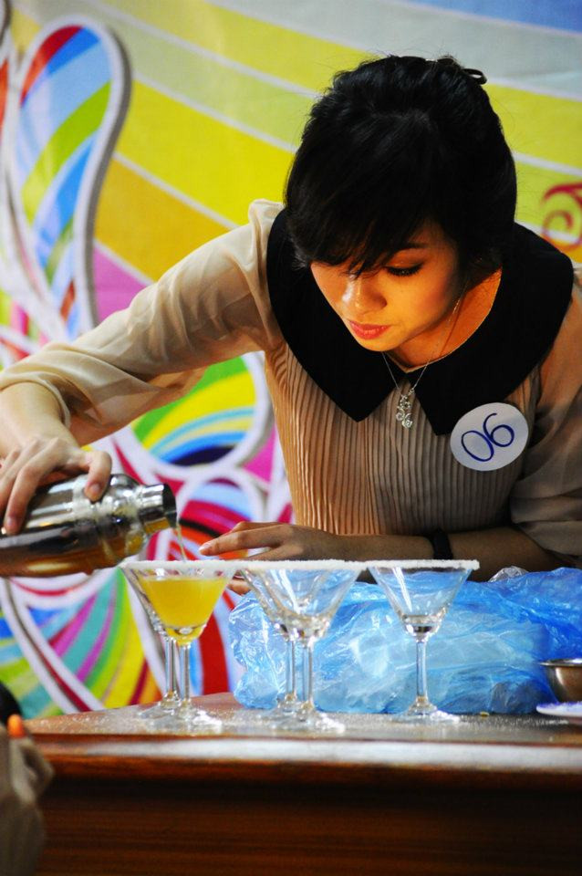 Thí sinh Vũ Thanh Hải với phần thể hiện pha chế cooktail