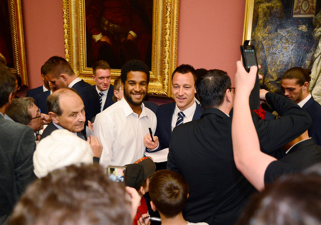 Có lẽ chưa bao giờ, tòa thị chính Krakow lại đông đúc đến vậy Có lẽ chưa bao giờ, tòa thị chính Krakow lại đông đúc đến vậy