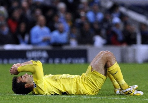 ... khi chấn thương cứ vây lấy anh? ... khi chấn thương cứ vây lấy anh?