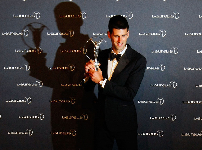 Djokovic với giải nam VĐV thể thao xuất sắc năm