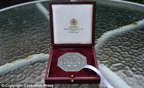 Bailey McColgan là fan cuồng của Man City