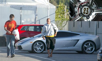 Còn đây là Lamborghini-Gallardo gắn liền với thời Becks còn ở Man Utd