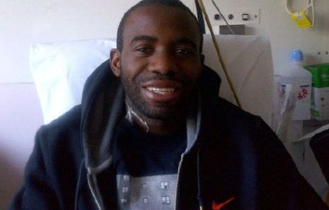 Bức ảnh cho thấy Muamba đang bình phục tốt Bức ảnh cho thấy Muamba đang bình phục tốt