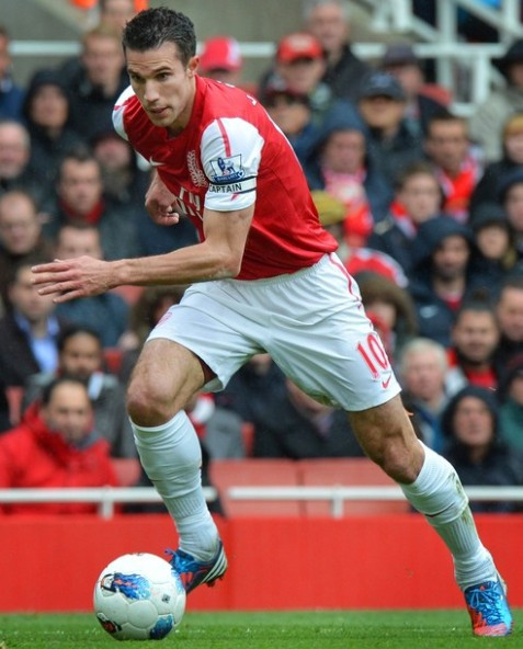 Van Persie vẫn còn ở khá xa Quỷ đỏ Van Persie vẫn còn ở khá xa Quỷ đỏ