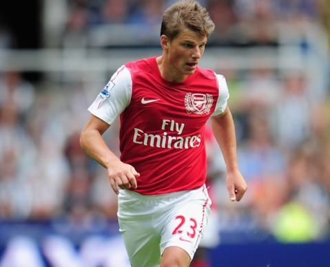 Arsenal giờ chỉ muốn tống Arshavin đi càng nhanh càng tốt Arsenal giờ chỉ muốn tống Arshavin đi càng nhanh càng tốt