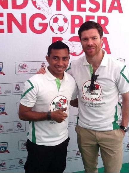 Alonso và ngôi sao Firman Utina của ĐT Indonesia Alonso và ngôi sao Firman Utina của ĐT Indonesia