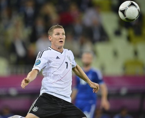 Schweinsteiger đang để lại nỗi cho cho Mannschaft