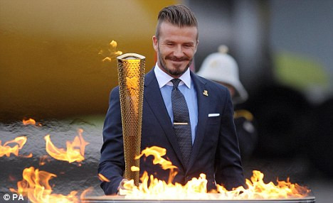 Beckham sẽ không xuất hiện ở ngày hội mà anh là người đã có công mang nó về nước Anh Beckham sẽ không xuất hiện ở ngày hội mà anh là người đã có công mang nó về nước Anh