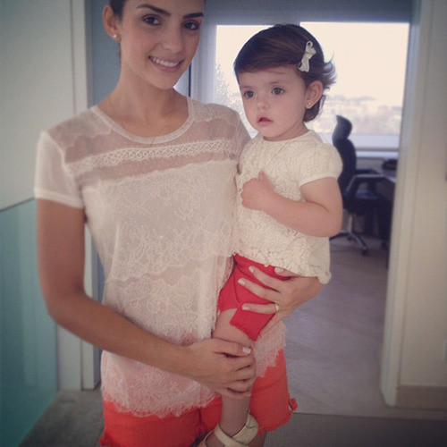 Nhìn vẻ đẹp thiên thần của bé Isabella, có thể hiểu tại sao Gucci muốn đưa tiểu thư nhà Kaka thành người đại diện hình ảnh cho các trang phục của họ