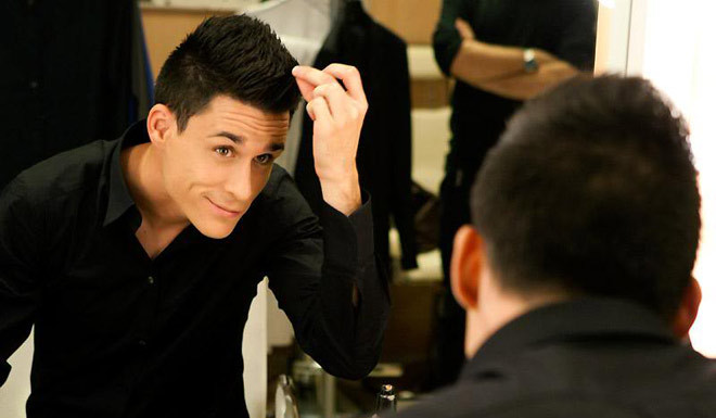 Tiền đạo Callejon của Real xem ra cũng điệu chẳng khác nào Ronaldo Tiền đạo Callejon của Real xem ra cũng điệu chẳng khác nào Ronaldo