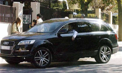 Còn đây là Audi Q7, chiếc xe Becks thường dùng để du ngoạn cùng gia đình
