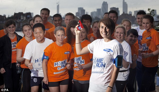 Emily Pidgeon (Điền kinh): Cô từng vô địch cự ly 1.500 m, 3.000 dành cho nữ ở các giải đấu châu Âu, và cô cũng đang là nữ hoàng điền kinh của xứ sương mù. Nếu tấm HCV rơi vào tay Emily Pidgeon thì đó cũng không phải là bất ngờ của TVH 2012. Emily Pidgeon (Điền kinh): Cô từng vô địch cự ly 1.500 m, 3.000 dành cho nữ ở các giải đấu châu Âu, và cô cũng đang là nữ hoàng điền kinh của xứ sương mù. Nếu tấm HCV rơi vào tay Emily Pidgeon thì đó cũng không phải là bất ngờ của TVH 2012.