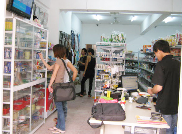 Gian hàng sinh viên như một siêu thị mini