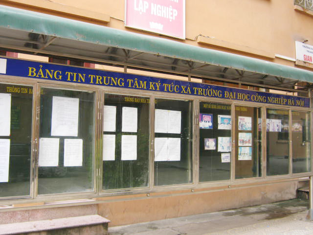 Bảng tin ở Trung tâm KTX ĐH Công nghiệp Hà Nội