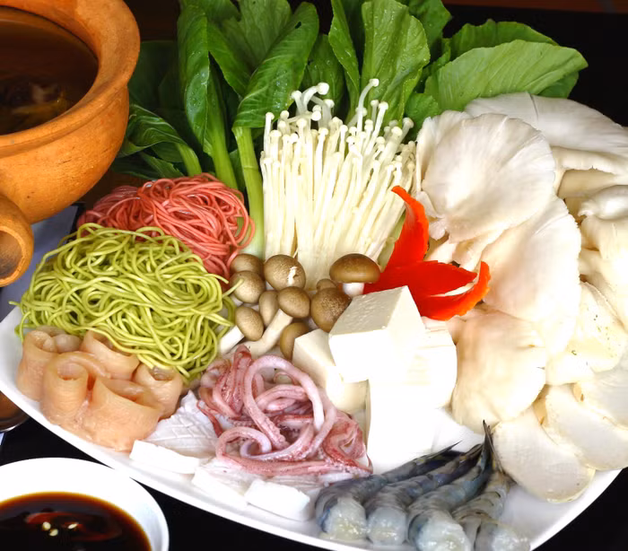 "Không chỉ ở miền biển, đi khắp các vùng miền của Việt Nam đều thấy các món ăn từ hải sản luôn được ưa chuộng"