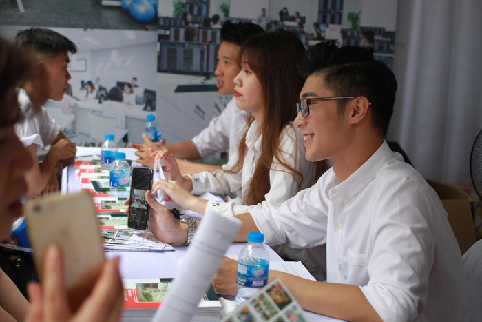 Cần cân nhắc tính toán kỹ lưỡng để chọn ngành học phù hợp. Ảnh minh họa: VNU Cần cân nhắc tính toán kỹ lưỡng để chọn ngành học phù hợp. Ảnh minh họa: VNU