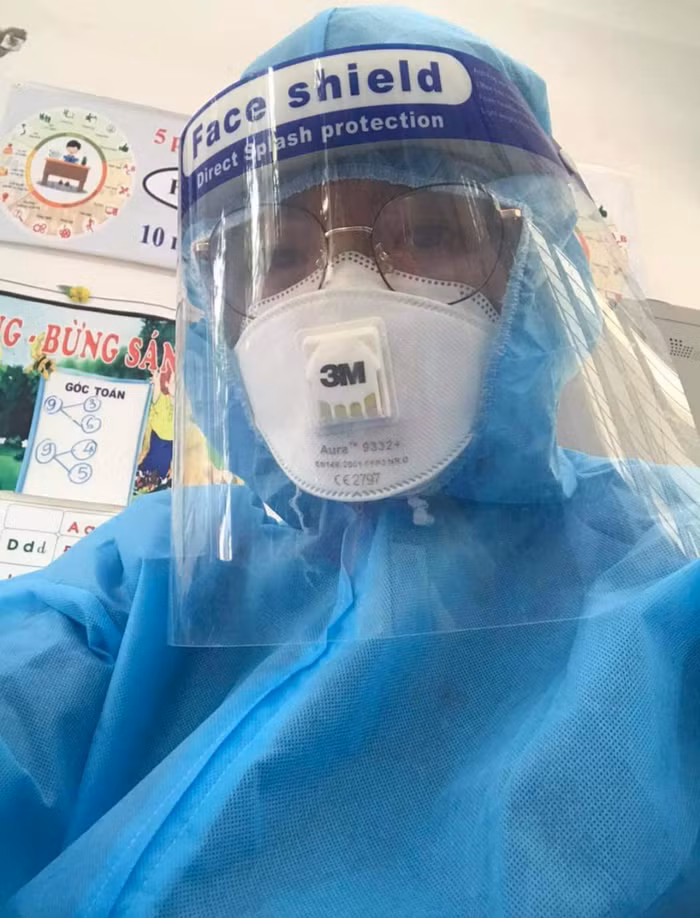 Nữ sinh trường Y luôn giữ tinh thần lạc quan và quyết tâm trong mọi nhiệm vụ. (Ảnh: NVCC)