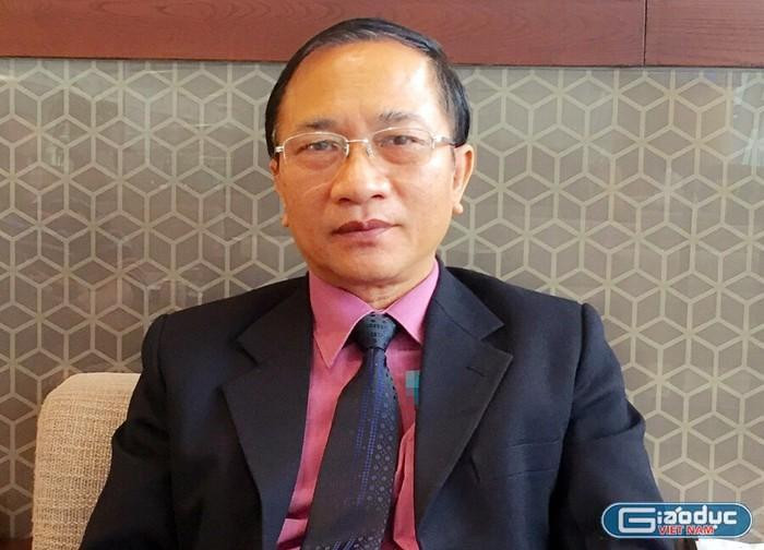 Tiến sĩ Hoàng Ngọc Vinh - nguyên Vụ trưởng Vụ Giáo dục chuyên nghiệp, Bộ Giáo dục và Đào tạo (Ảnh: XT) Tiến sĩ Hoàng Ngọc Vinh - nguyên Vụ trưởng Vụ Giáo dục chuyên nghiệp, Bộ Giáo dục và Đào tạo (Ảnh: XT)