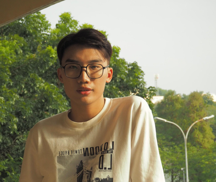 Duy Nam đang làm việc ở bộ phận chào đón và tiếp nhận mọi yêu cầu của khách hàng tại Hootel Perle d’Orient Cat Ba – Mgallery. (Ảnh NVCC) Duy Nam đang làm việc ở bộ phận chào đón và tiếp nhận mọi yêu cầu của khách hàng tại Hootel Perle d’Orient Cat Ba – Mgallery. (Ảnh NVCC)