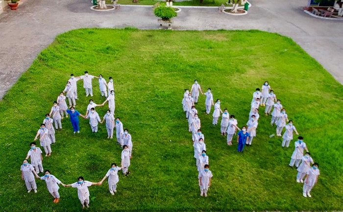 Tinh thần đoàn kết là cách để những chiến binh áo tráng vượt qua gian khó, thử thách. (Ảnh: NVCC) Tinh thần đoàn kết là cách để những chiến binh áo tráng vượt qua gian khó, thử thách. (Ảnh: NVCC)