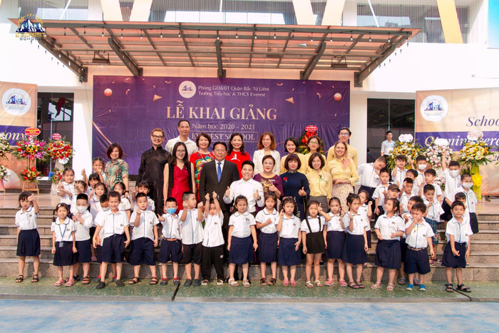 Tiến sĩ khoa học Nghiêm Vũ Khải cho rằng nên khuyến khích việc học tập, nghiên cứu.