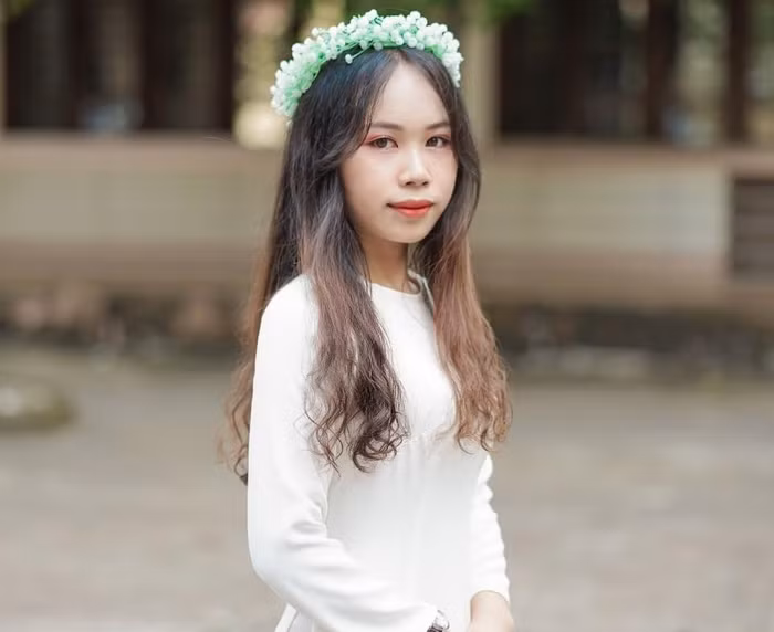 Phùng Thị Kim là thủ khoa đầu vào ngành Kinh doanh quốc tế, Khoa Quốc tế, Đại học Thái Nguyên, với số điểm 25,85 khối A. (Ảnh NVCC)