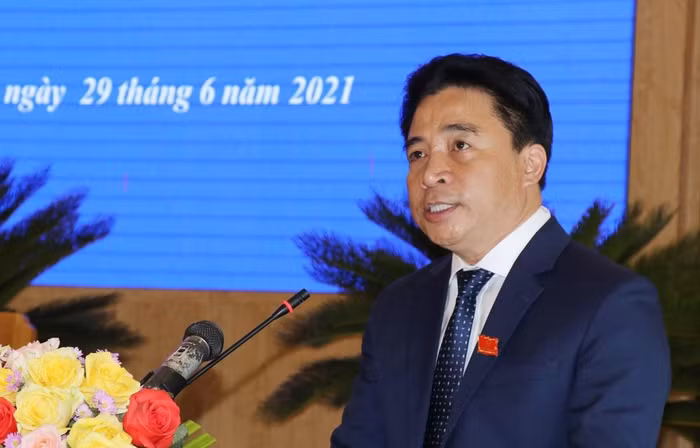 Ông Nguyễn Khắc Toàn phát biểu nhận nhiệm vụ Chủ tịch Hội đồng nhân dân tỉnh Khánh Hòa nhiệm kỳ 2021-2026. Ông Nguyễn Khắc Toàn phát biểu nhận nhiệm vụ Chủ tịch Hội đồng nhân dân tỉnh Khánh Hòa nhiệm kỳ 2021-2026.