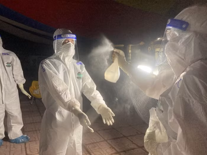 Những bác sĩ, sinh viên ngành y với nguyện vọng được dấn thân, cống hiến. (Ảnh: NVCC)