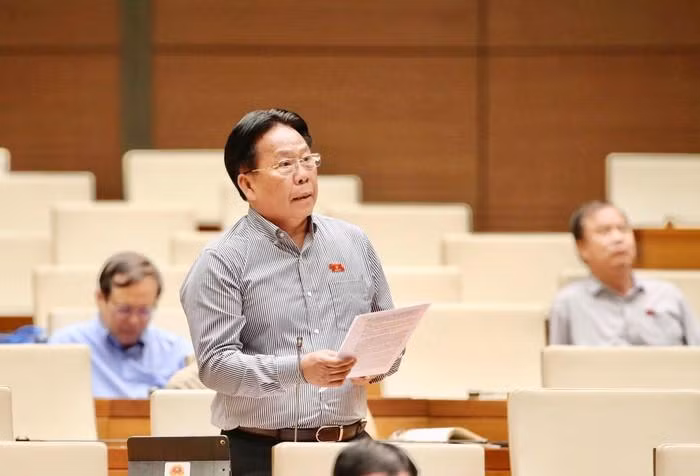 Tiến sĩ khoa học Nghiêm Vũ Khải (Ảnh quochoi.vn)