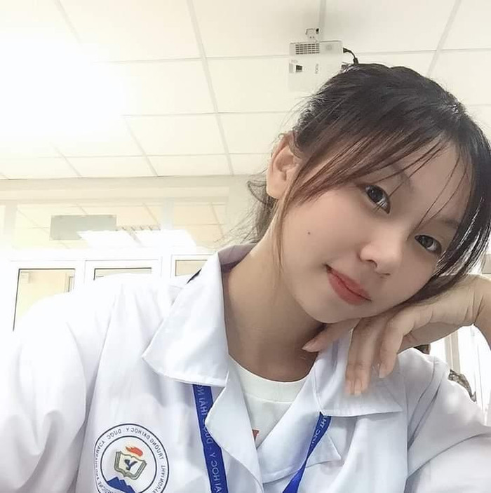 Dương Thị Linh - sinh viên năm 2 ngành Điều dưỡng, Trường Đại học Y dược Thái Nguyên.