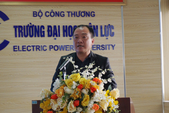 Tiến sĩ Trịnh Văn Toàn - Trường phòng Đào tạo Trường Đại học Điện lực. Ảnh: Nguyên Phương Tiến sĩ Trịnh Văn Toàn - Trường phòng Đào tạo Trường Đại học Điện lực. Ảnh: Nguyên Phương