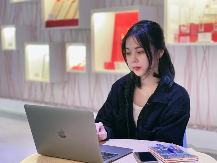 Nguyễn Mai Chi xuất sắc trúng tuyển ngành quản trị của Đại học Bắc Kinh với học bổng 100% trị giá khoảng 207 triệu đồng/năm (ảnh: NVCC)