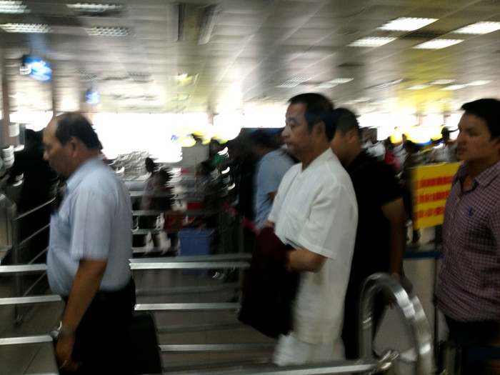 Cơ quan điều tra di lý ông Nguyễn Hữu Khai về Hà Nội Cơ quan điều tra di lý ông Nguyễn Hữu Khai về Hà Nội