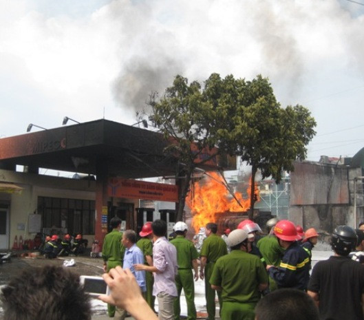 Hiện trường vụ cháy Hiện trường vụ cháy