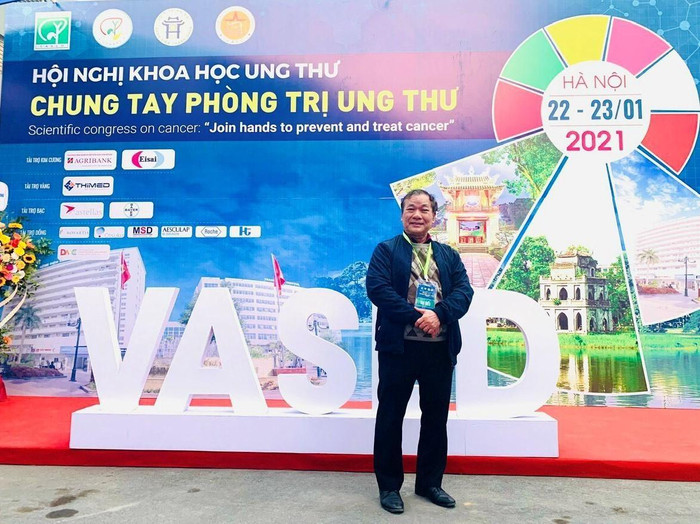 Bác sĩ Tuấn thường xuyên tham gia các hội thảo, hội nghị Khoa học trong nước và quốc tế. (Ảnh: NVCC) Bác sĩ Tuấn thường xuyên tham gia các hội thảo, hội nghị Khoa học trong nước và quốc tế. (Ảnh: NVCC)