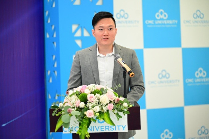 Ông Kenny Chien - Giám đốc ASUS Việt Nam khối khách hàng doanh nghiệp & dự án. anh-3.jpg