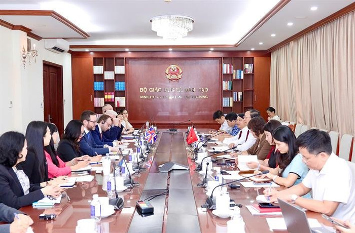 Quang cảnh buổi làm việc. m1.jpg