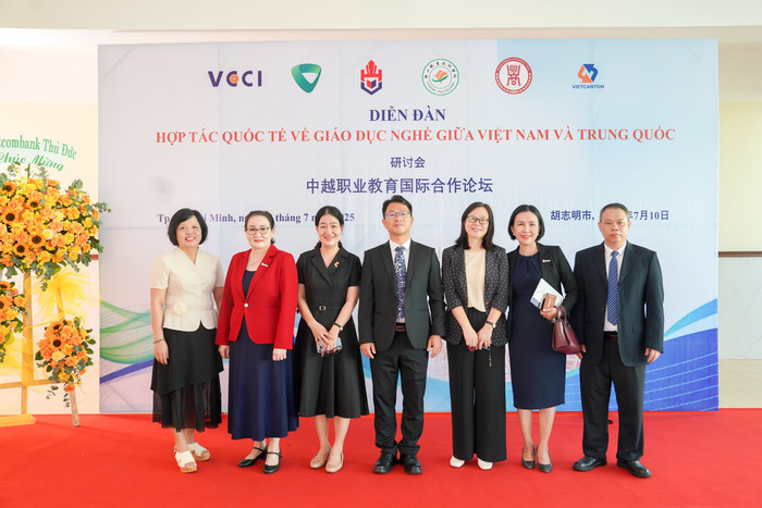 Ảnh: DHV dsc00857.jpg