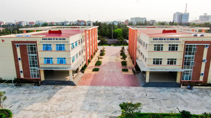 Trường Cao đẳng Công Thương miền Trung. Ảnh: Website Trường dji-0049-scaled.jpg