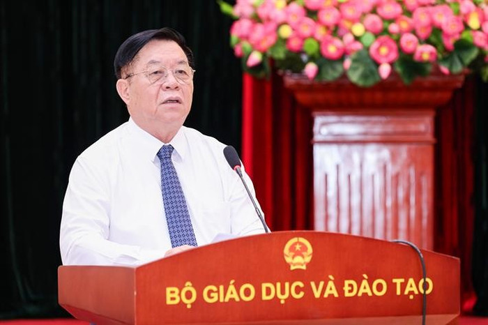 Ông Nguyễn Trọng Nghĩa, Ủy viên Bộ Chính trị, Bí thư Trung ương Đảng, Trưởng Ban Tuyên giáo và Dân vận Trung ương. Ông Nguyễn Trọng Nghĩa, Ủy viên Bộ Chính trị, Bí thư Trung ương Đảng, Trưởng Ban Tuyên giáo và Dân vận Trung ương.