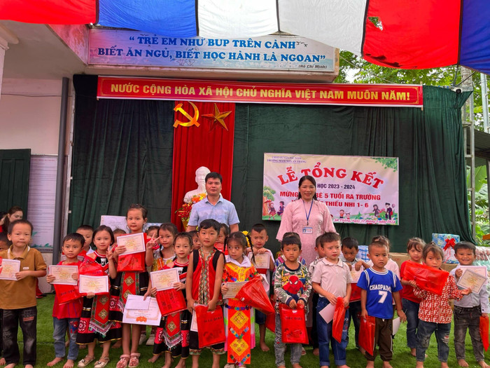 Cô Ma Thị Tranh - Phó Hiệu trưởng Trường Mầm non An Thắng. Ảnh: NVCC 482051161-1148485733642966-1713923625023277844-n.jpg