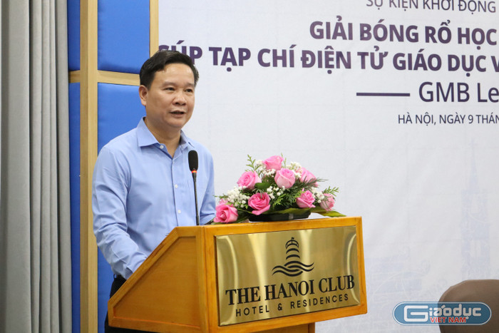 Nhà báo Nguyễn Tiến Bình - Phó Chủ tịch Hiệp hội Các trường đại học, cao đẳng Việt Nam, Tổng Biên tập Tạp chí điện tử Giáo dục Việt Nam phát biểu. gdvn-2.jpg