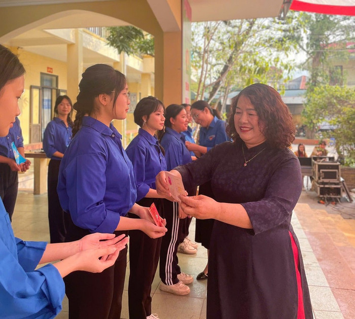 Cô Nguyễn Thị Kiều Anh - Hiệu trưởng Trường Trung học cơ sở Minh Thành. Ảnh: NVCC untitled-5-202504021911.png