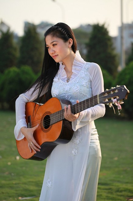 1. Đặng Hồng Nhung, Vĩnh Phúc, Đại học Sư phạm Nghệ thuật Trung Ương (1058)