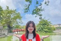 Viết tiếp giấc mơ du học dang dở của cha, cô gái nỗ lực đạt 3 học bổng thạc sĩ tại Ý