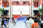 Sinh viên ETU học kỹ năng giao tiếp, thuyết trình trước đám đông